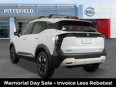 New 2026 Nissan Kicks SV w/ SV Premium Package AWD/4WD image 6