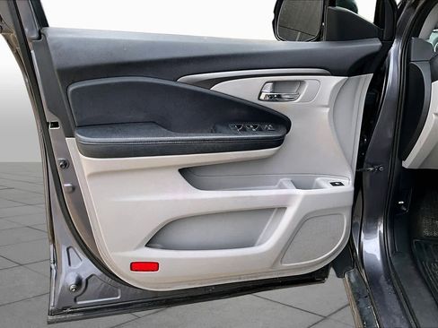Used 2018 Honda Pilot EX image 23