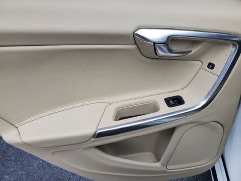 Used 2015 Volvo S60 T5 Premier image 29