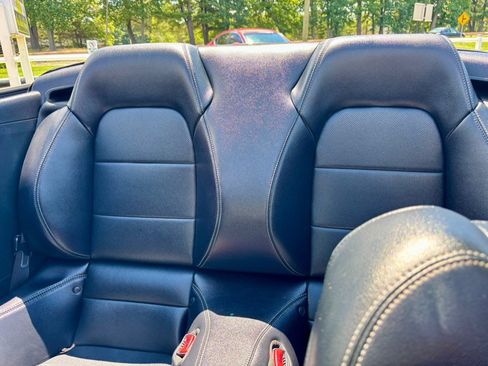 Used 2016 Ford Mustang Premium RWD image 22