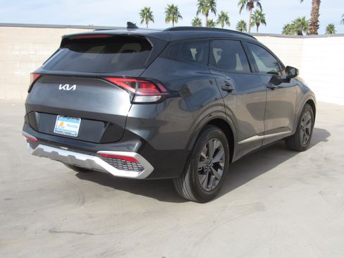 Used 2024 Kia Sportage SX image 5