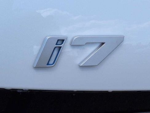 Used 2026 BMW i7 xDrive60 w/ Executive Package AWD/4WD image 13