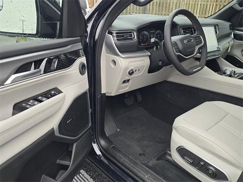 New 2025 Jeep Wagoneer Series II image 4