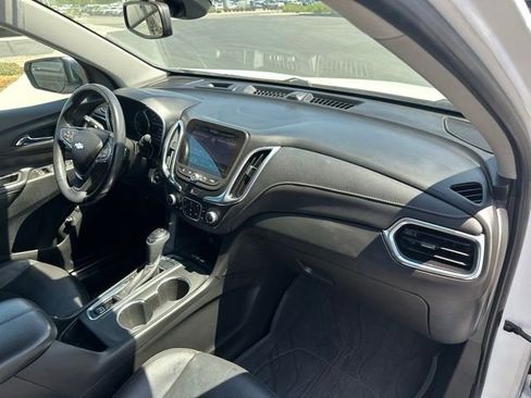 Used 2020 Chevrolet Equinox Premier AWD/4WD image 19