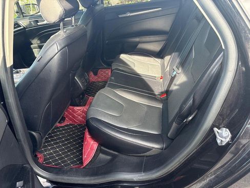 Used 2020 Ford Fusion Titanium image 6