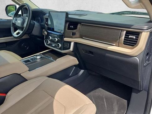 Used 2024 Ford Expedition Max Limited RWD image 24