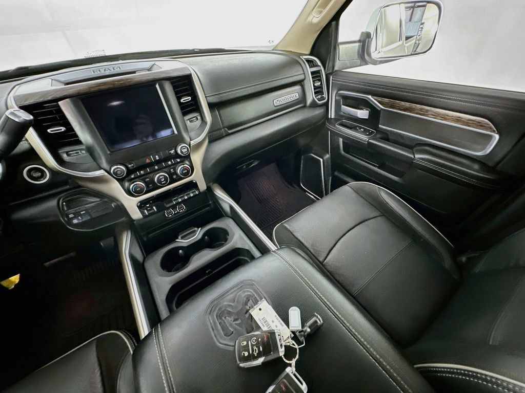 Used 2020 RAM 2500 Laramie AWD/4WD image 11