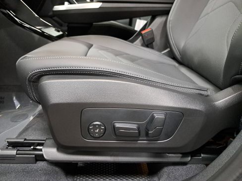 New 2026 BMW X1 xDrive28i w/ Technology Package image 30