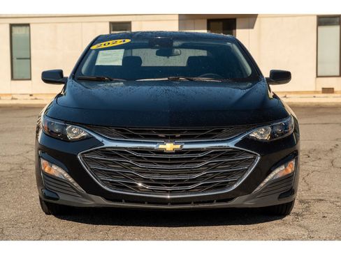 Used 2024 Chevrolet Malibu LT FWD image 3