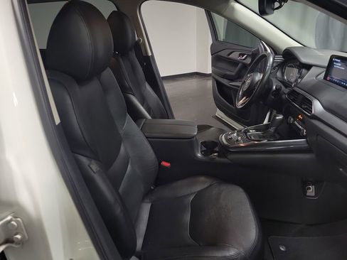 Used 2018 MAZDA CX-9 Touring AWD/4WD image 25