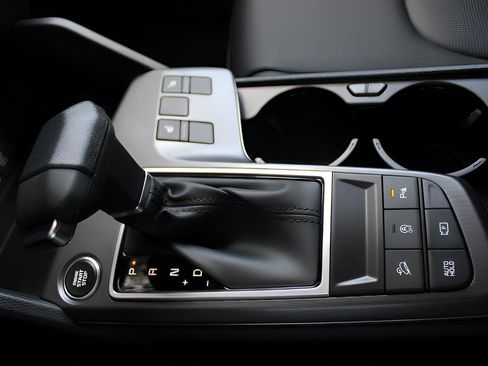 New 2026 Kia Sportage EX w/ EX Panorama Roof Package image 12