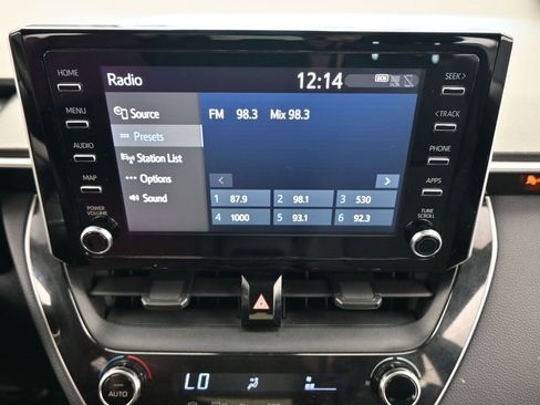 Used 2020 Toyota Corolla LE image 22