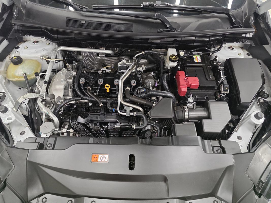 Used 2024 Mitsubishi Outlander AWD image 55