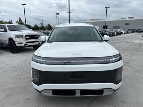 New 2026 Hyundai Ioniq 9 SEL image 2