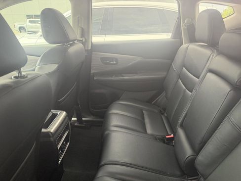 Used 2015 Nissan Murano SL w/ SL Technology Package FWD image 9