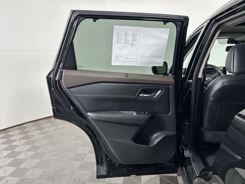 Certified 2023 Nissan Rogue SL w/ SL Premium Package image 30