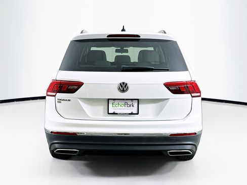 Used 2020 Volkswagen Tiguan SE w/ Panoramic Sunroof Package FWD image 7