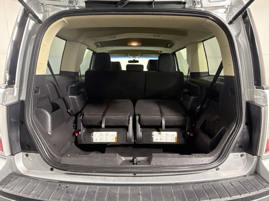 Used 2019 Ford Flex SE FWD image 33