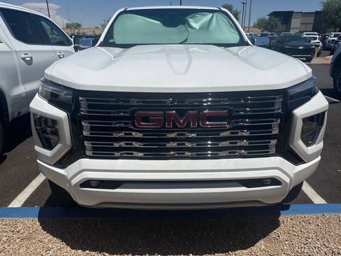 Used 2024 GMC Canyon Denali AWD/4WD image 20