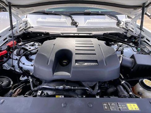 Used 2021 Land Rover Defender 110 X-Dynamic SE image 30