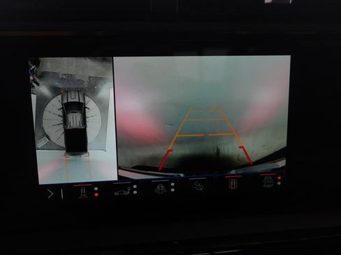 Used 2025 GMC Sierra 2500 AT4 w/ AT4 Premium Plus Package image 32