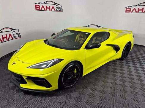 Used 2022 Chevrolet Corvette Stingray Preferred Cpe w/ Z51 Performance Package RWD image 4