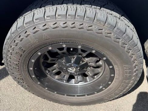 Used 2015 Chevrolet Tahoe LT image 14