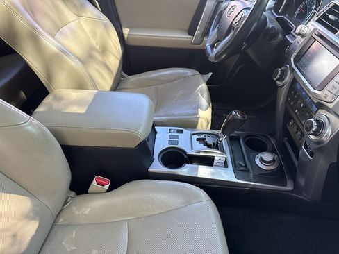 Used 2014 Toyota 4Runner Limited AWD/4WD image 26