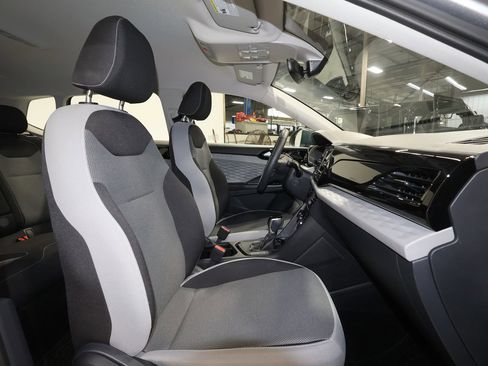 Used 2024 Volkswagen Taos S w/ MDO Package FWD image 25