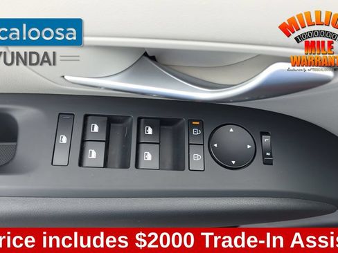 Used 2025 Hyundai Tucson SEL AWD/4WD image 13