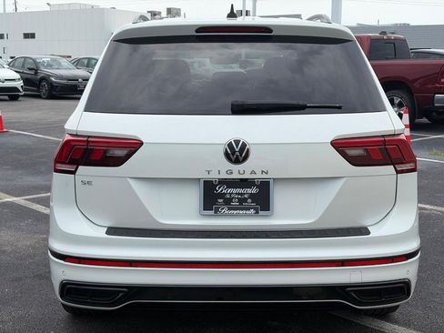 Used 2023 Volkswagen Tiguan SE R-Line FWD image 6