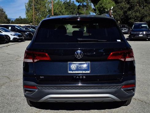 Certified 2022 Volkswagen Taos SE image 20
