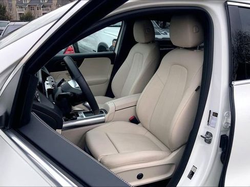 Used 2026 Mercedes-Benz GLA 250 4MATIC image 6