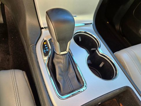 Used 2018 Jeep Grand Cherokee Limited image 28