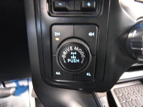 New 2025 Ford F150 Lariat w/ Equipment Group 502A High image 14