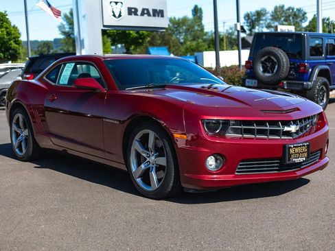 Used 2010 Chevrolet Camaro SS w/ RS Package RWD image 6