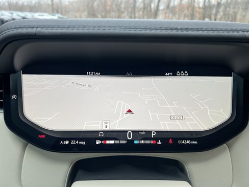 Certified 2025 Land Rover Range Rover SE image 15