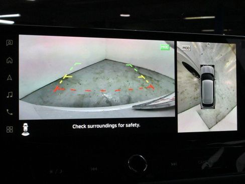 New 2025 Mitsubishi Outlander SE image 13