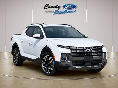 Used 2025 Hyundai Santa Cruz Limited AWD/4WD image 1