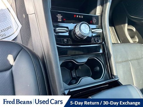 Used 2024 Jeep Grand Cherokee Overland AWD/4WD image 48
