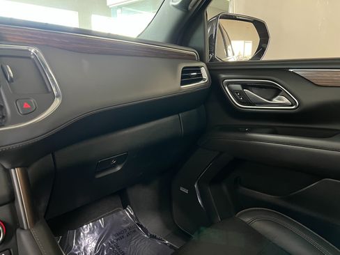 Used 2023 Chevrolet Tahoe High Country AWD/4WD image 17