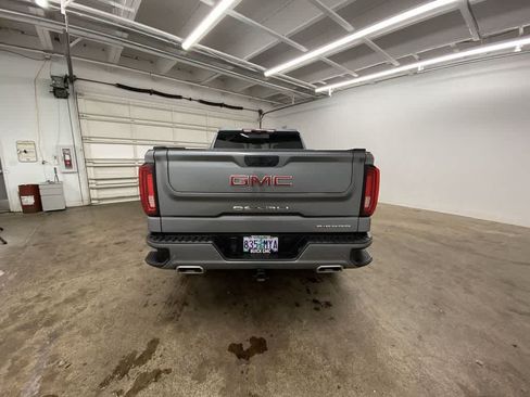 Used 2021 GMC Sierra 1500 Denali w/ Technology Package AWD/4WD image 5