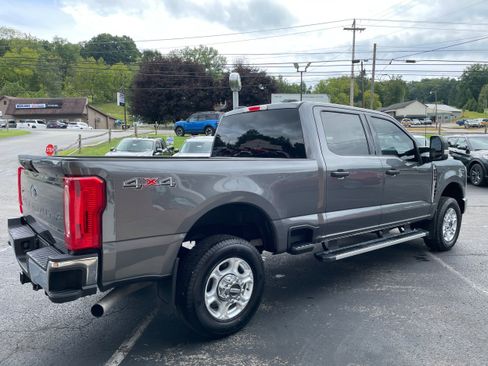 Used 2025 Ford F250 XLT w/ Camper Package AWD/4WD image 5
