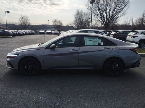 New 2026 Hyundai Elantra Sport image 7