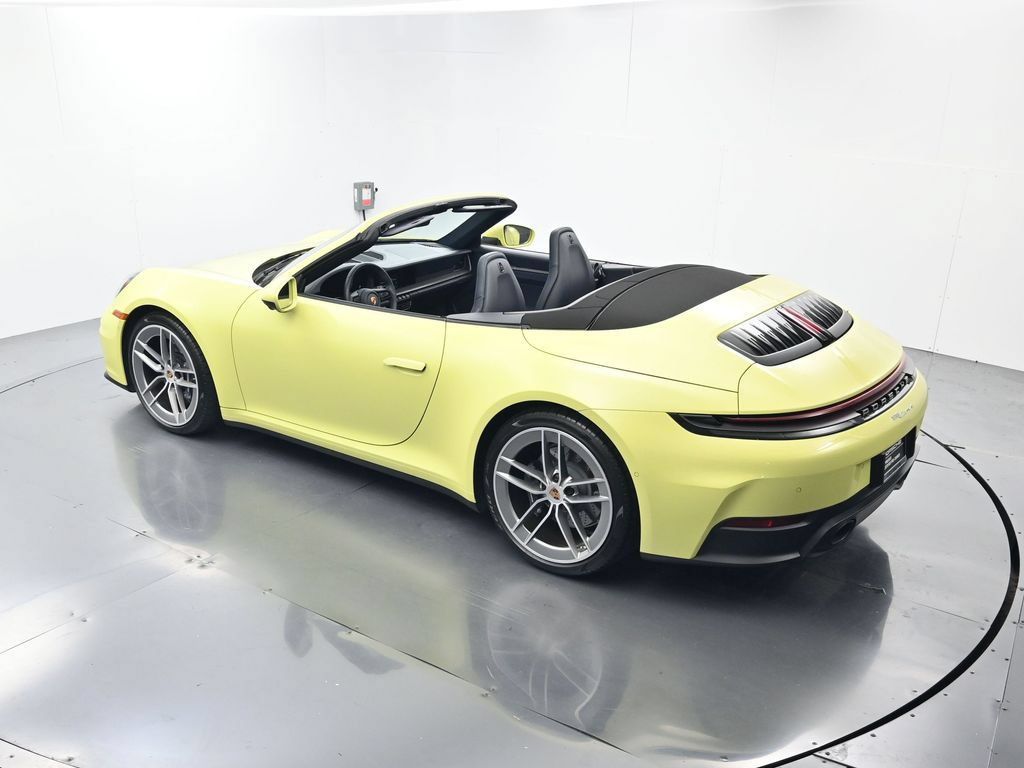Certified 2025 Porsche 911 Carrera RWD image 52