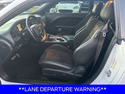 Used 2023 Dodge Challenger R/T w/ Plus Package image 9