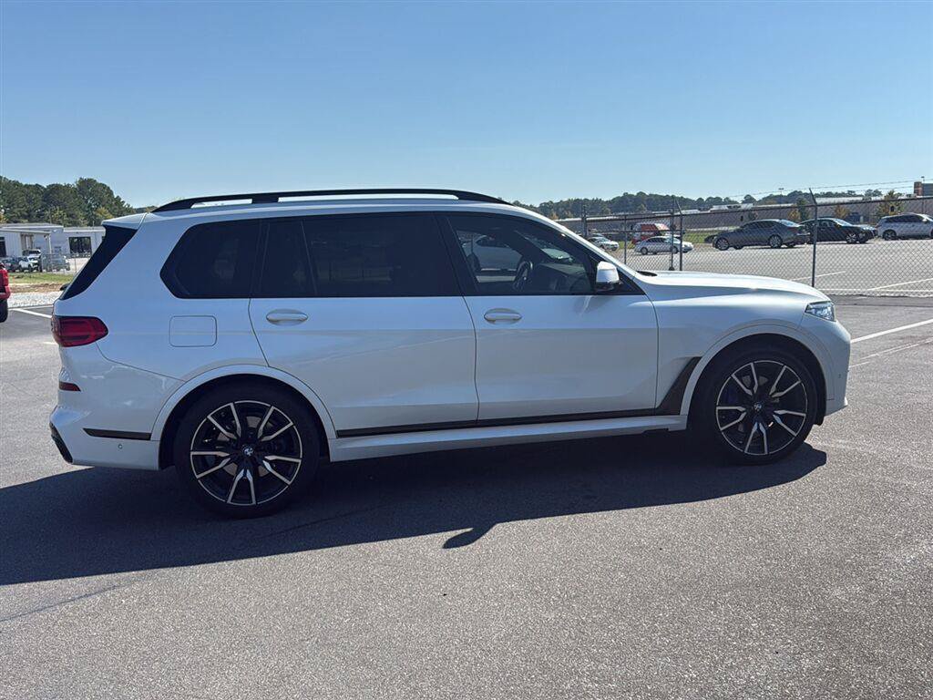 Used 2019 BMW X7 xDrive50i w/ M Sport Package AWD/4WD image 10