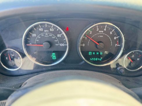 Used 2012 Jeep Wrangler Sport w/ Connectivity Group image 11