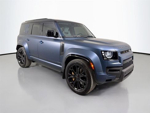 Used 2026 Land Rover Defender 110 OCTA AWD/4WD image 3