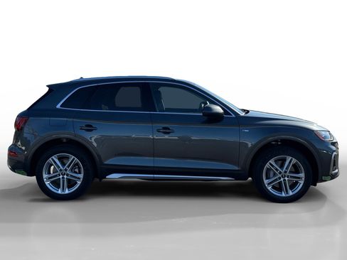 Used 2023 Audi Q5 e Premium Plus image 6